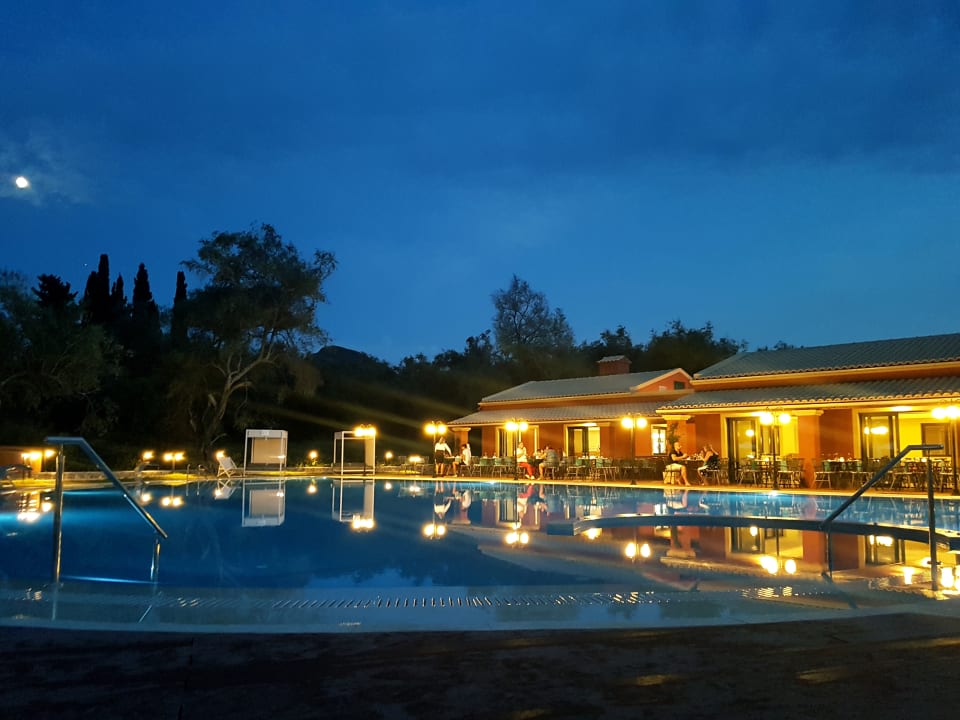 Pool Sentido Apollo Palace