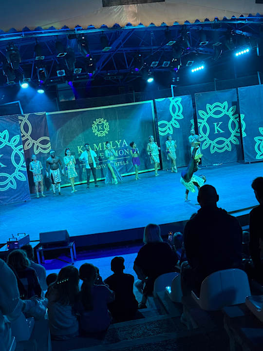 Sonstiges Kamelya Aishen Club