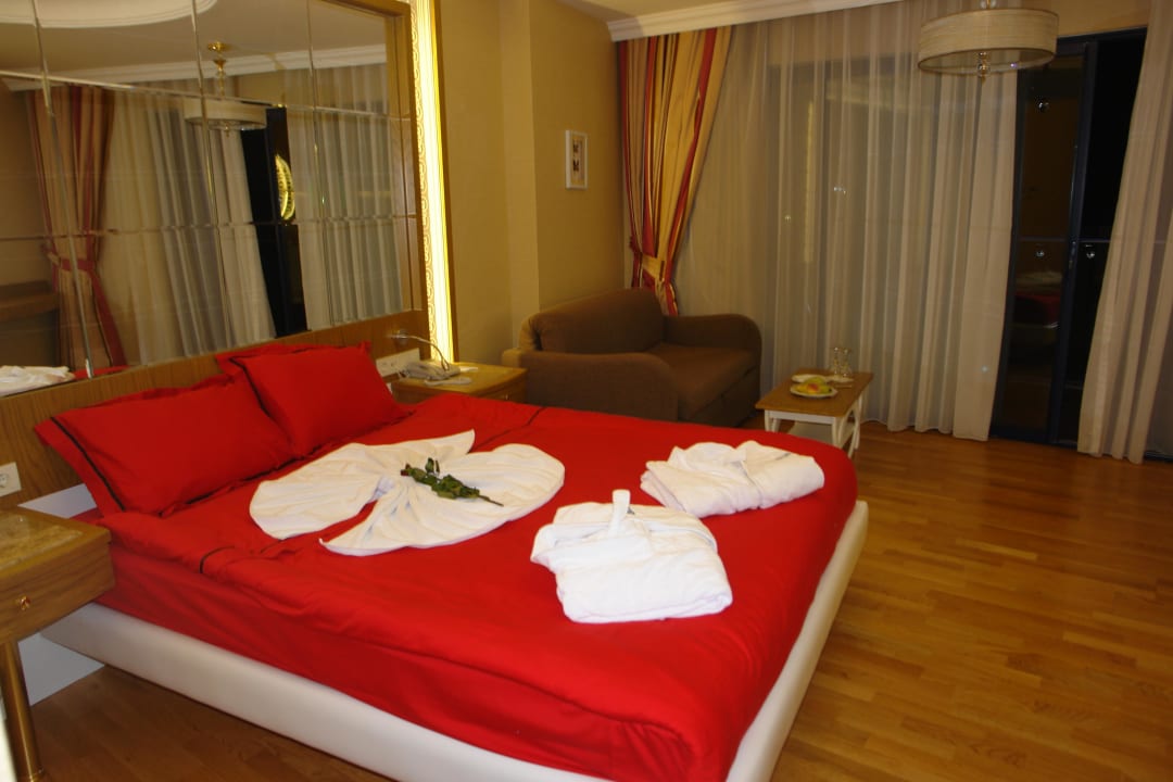 Такой номер у нас был при заселении Granada Luxury Okurcalar