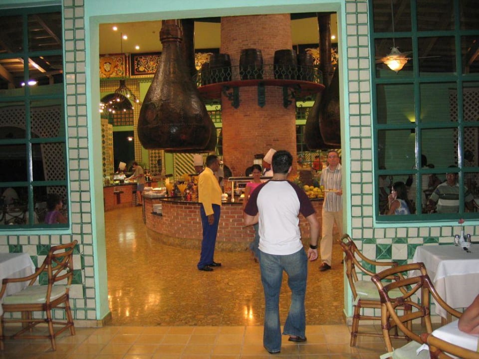 Eingang zum Hauptrestaurant Iberostar Selection Hacienda Dominicus