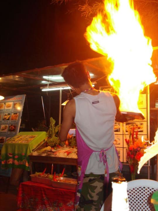 Hot Pan Chada Thai Village Resort