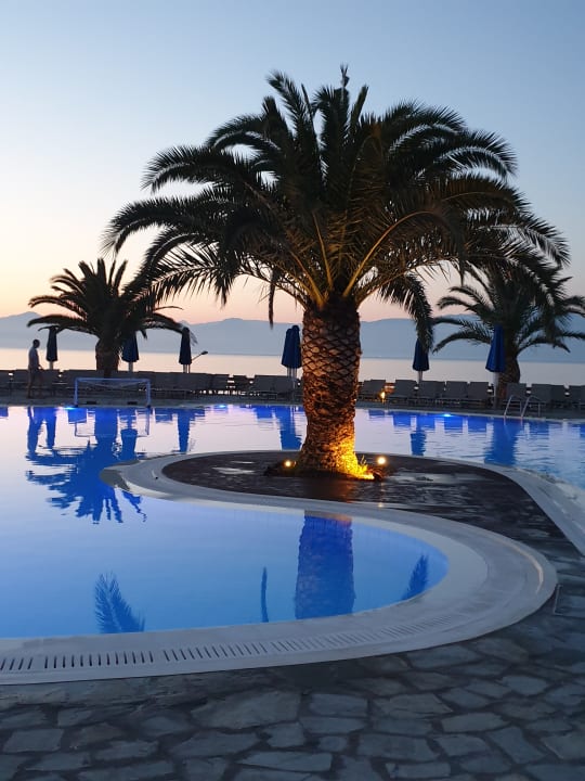 Pool Hotel Mareblue Beach