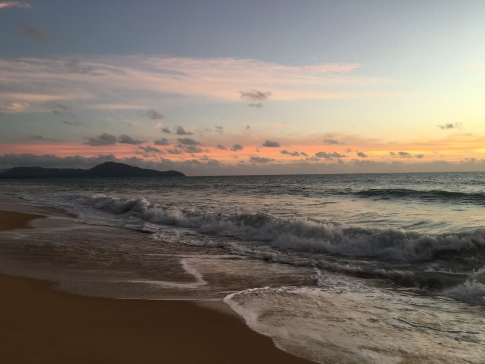 Strand Renaissance Phuket Resort & Spa