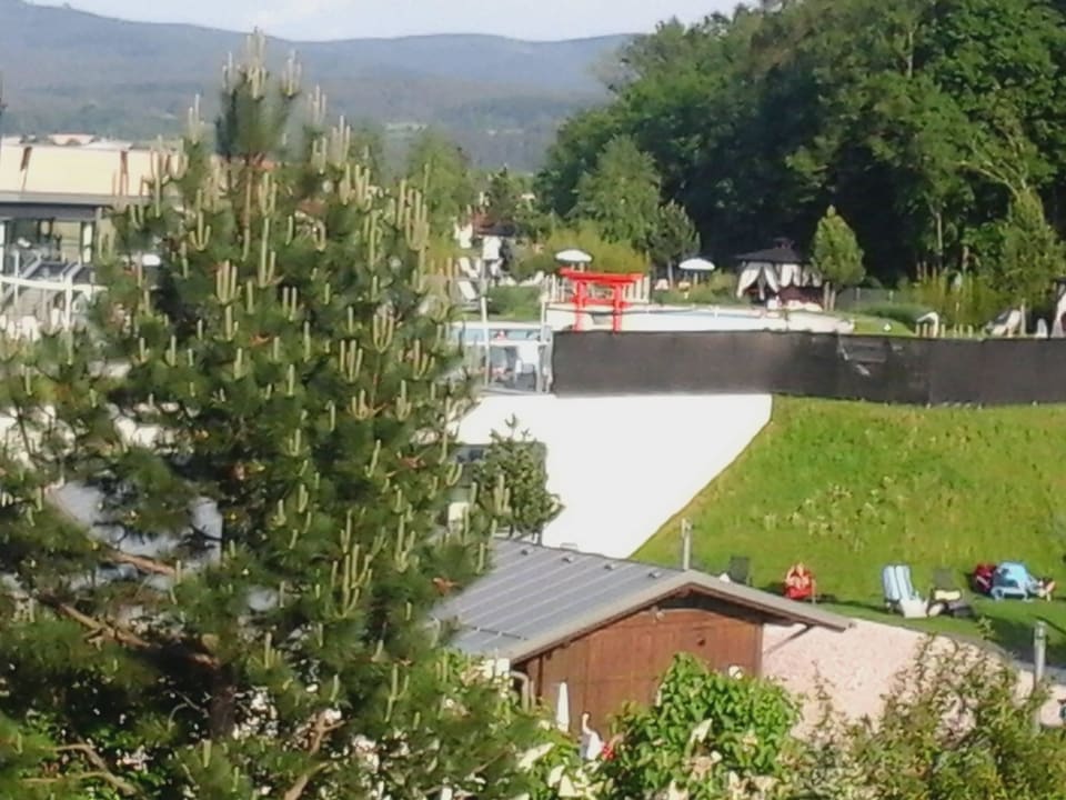 Blick zur öffentlichen Therme Linsberg Asia Hotel & Spa