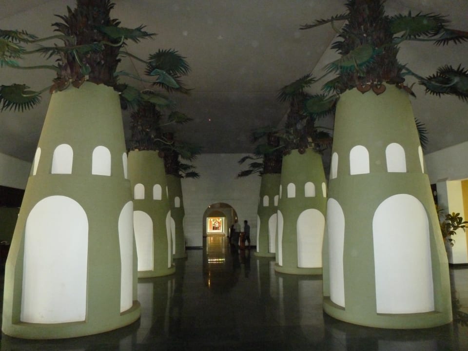 Eingang  Club Palm Bay