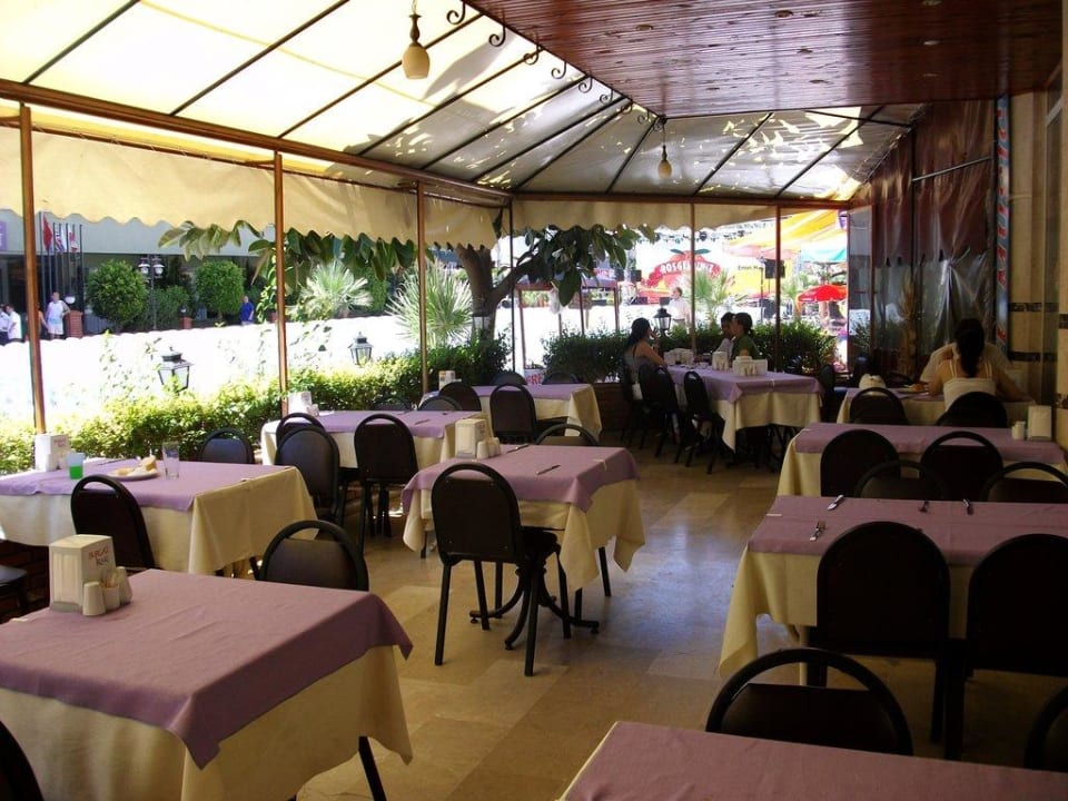 Das Restaurant Acar Hotel