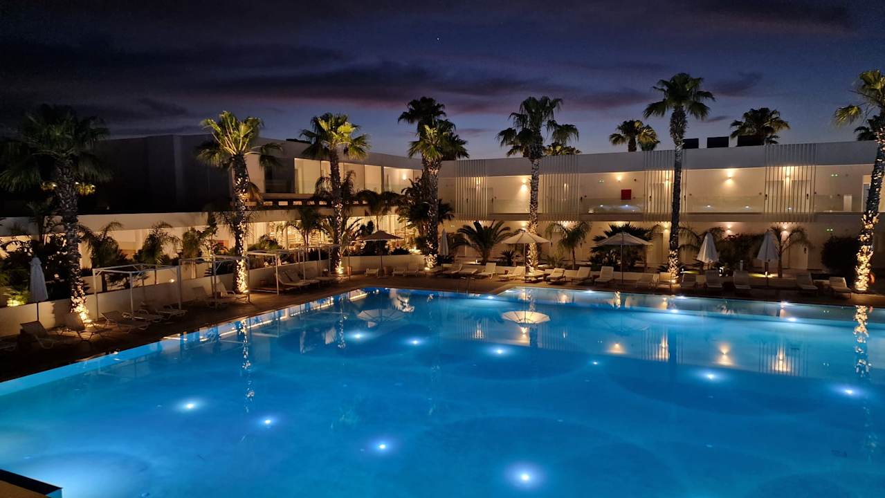 Pool White Dreams Resort & Anex