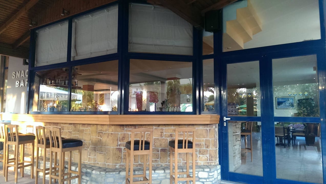 Von aussen Hotel Esperia