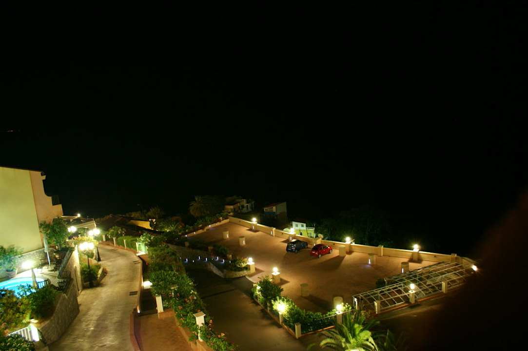 Widok z pokoju Capo dei Greci Taormina Coast Resort Hotel & Spa