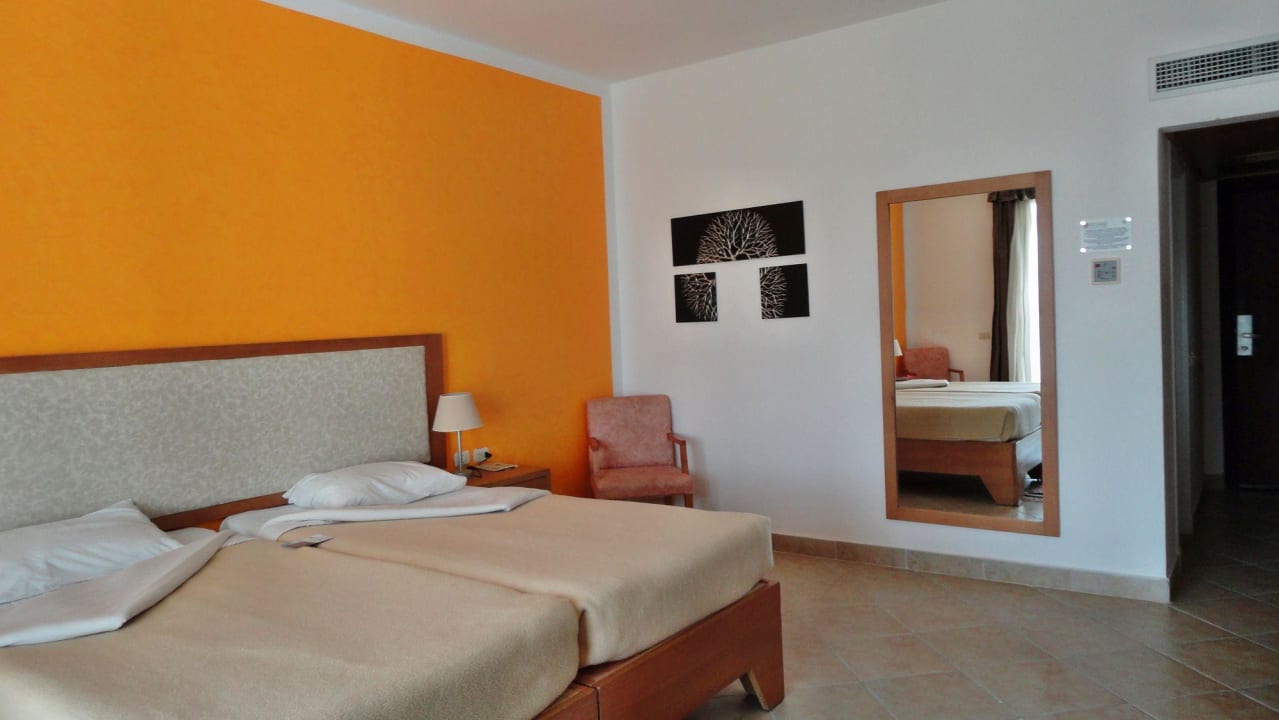 Bett Hotel Gorgonia Beach Resort