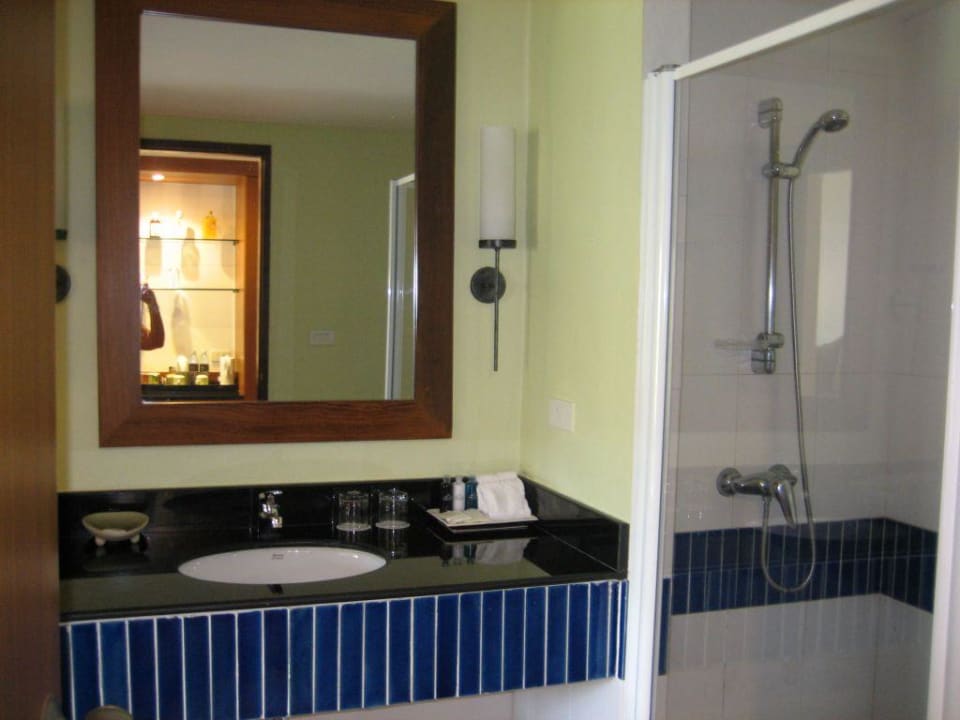 Bad Hotel Naithonburi Beach Resort