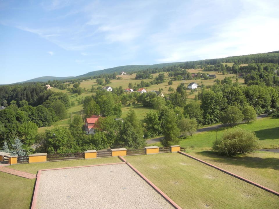 Blick vom Balkon auf die Aussenanlage INTERFERIE Aquapark Sport Hotel Malachit