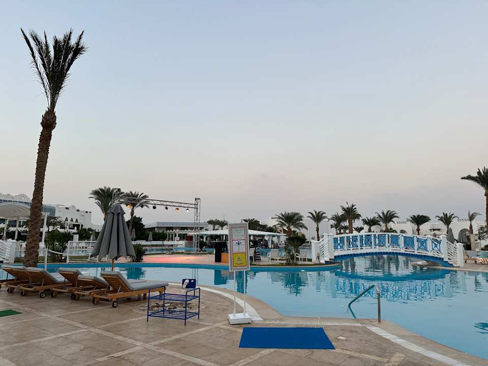 Pool Hilton Marsa Alam Nubian Resort