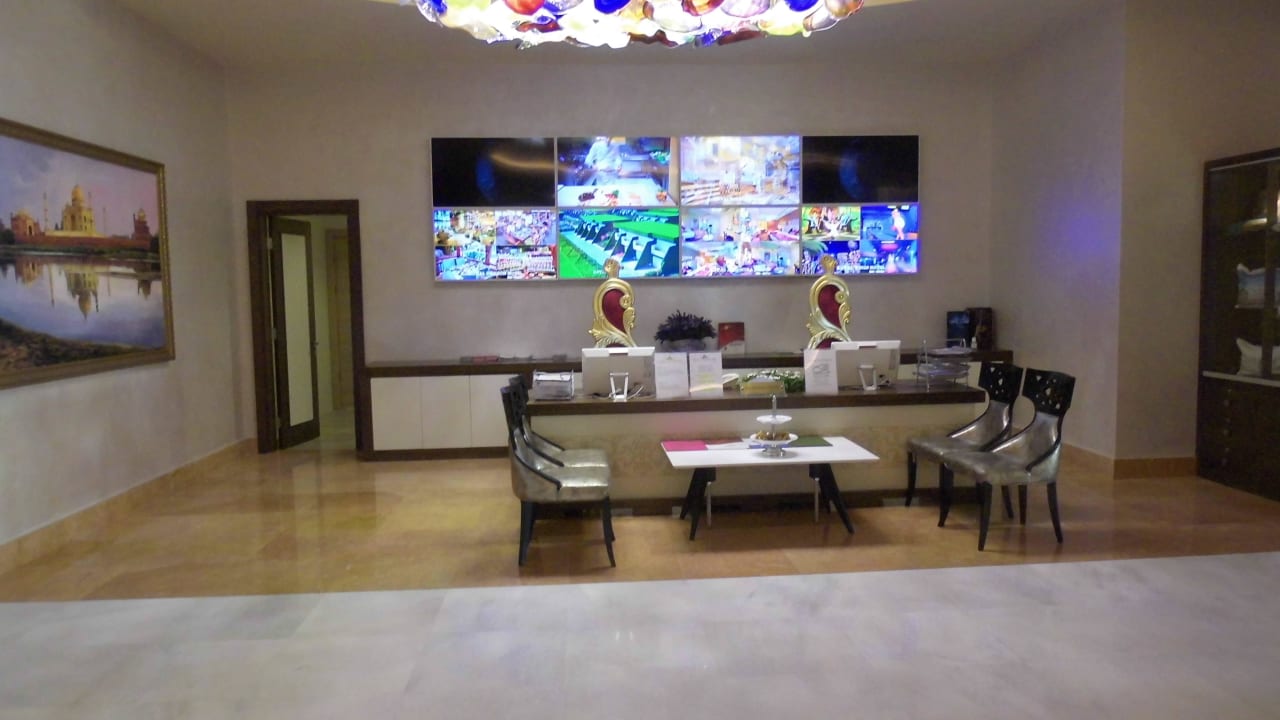 Die Ecke der Gästebetreuerin Royal Taj Mahal Hotel