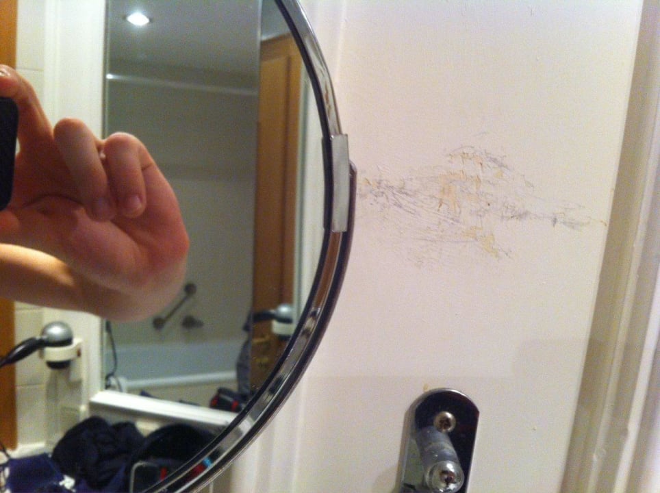 Wand im Bad Seehotel Waltershof im Malerwinkel