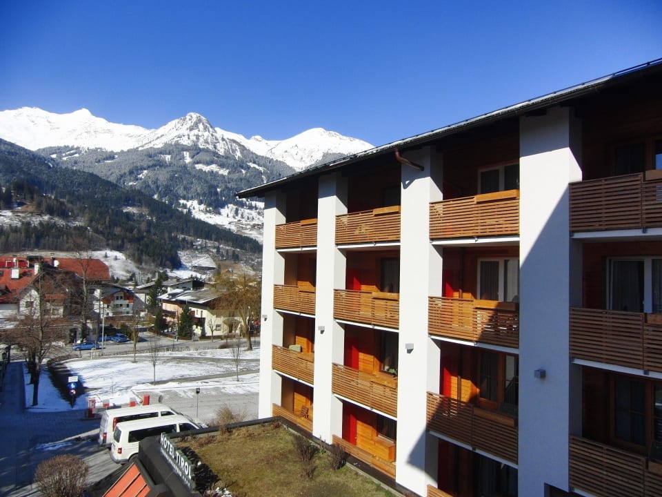 Aussicht vom Fenster Impuls Hotel Tirol