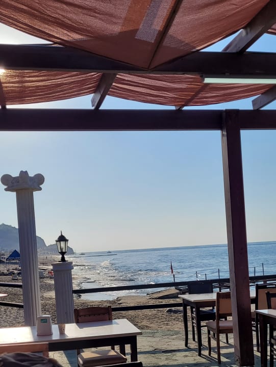 Strand Green Paradise Beach Hotel