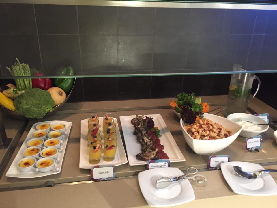 leckeres Essen Crowne Plaza Hotel Yas Island