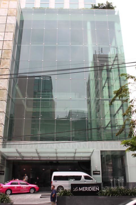 Auffahrt zum Hotel-Surawong Road Hotel Le Meridien Bangkok