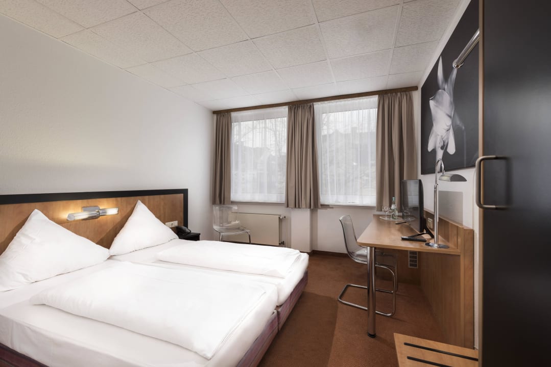 Standard Doppelzimmer Days Inn Dortmund West