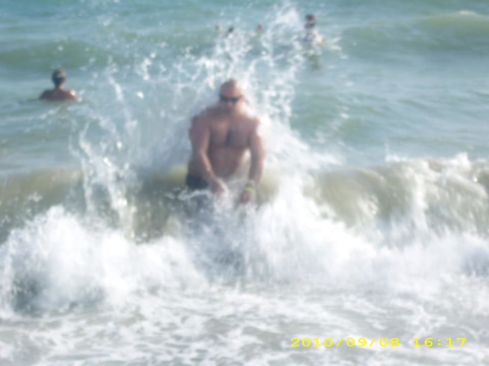 Meer Saturn Palace Resort Hotel