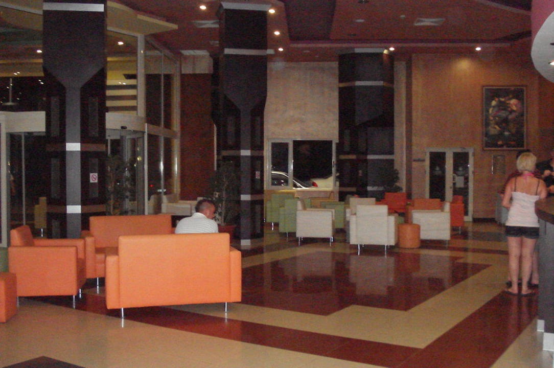 Lobby Hotel Orfeus Park