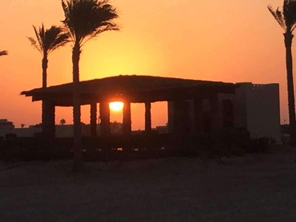 Sonnenaufgang ROBINSON SOMA BAY