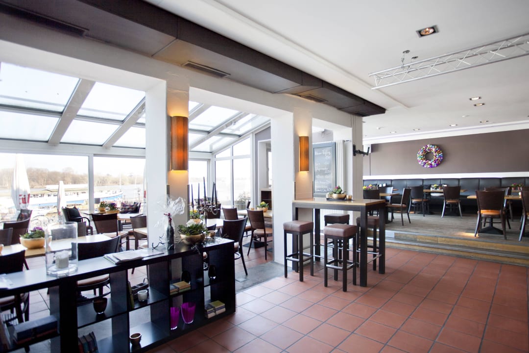 Restaurant/Wintergarten Rheinstation Ihr Hotel&Restaurant