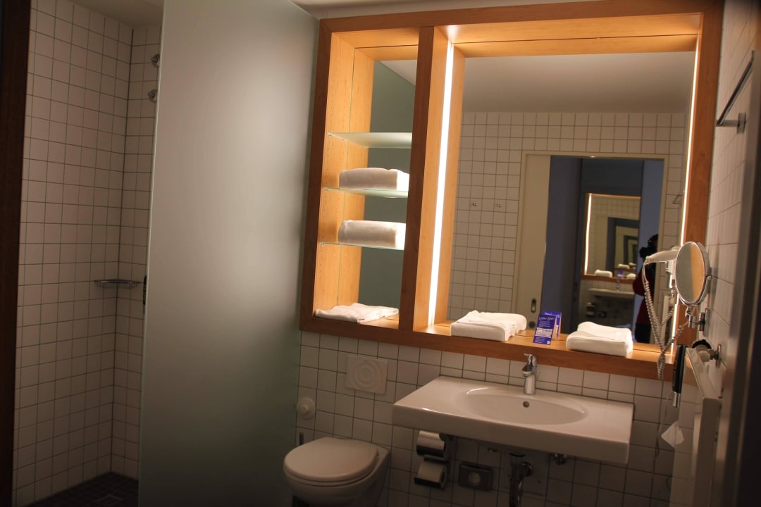 Schönes, großes Bad Ostseehotel Dierhagen