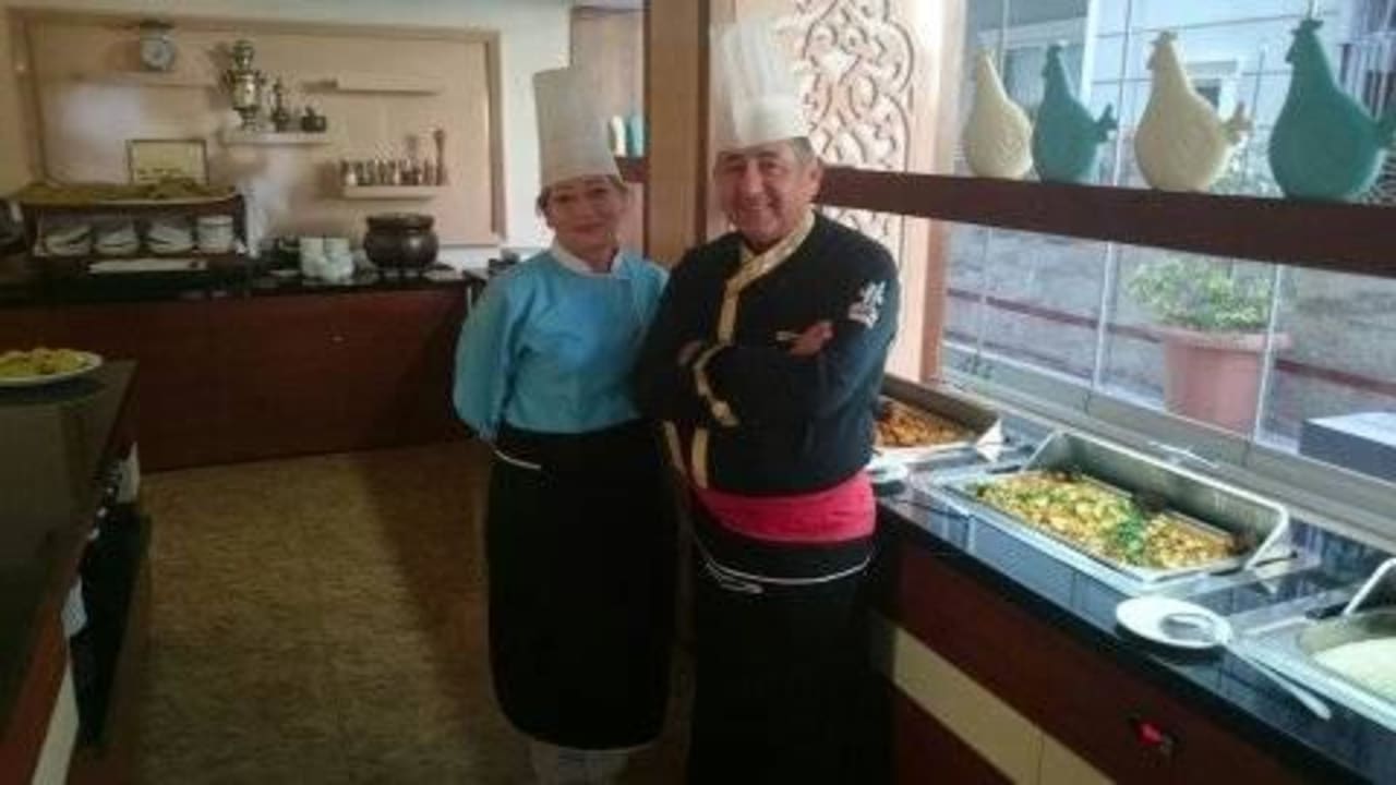 Sejfi und seine Frau Oba Time Hotel