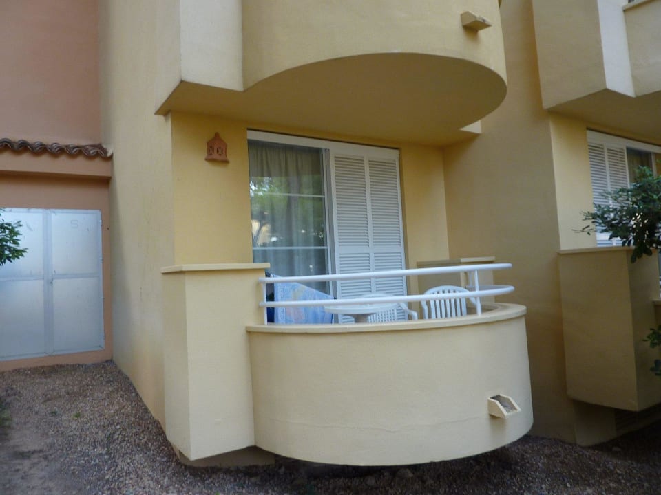 Blick auf den Balkon Prinsotel La Pineda