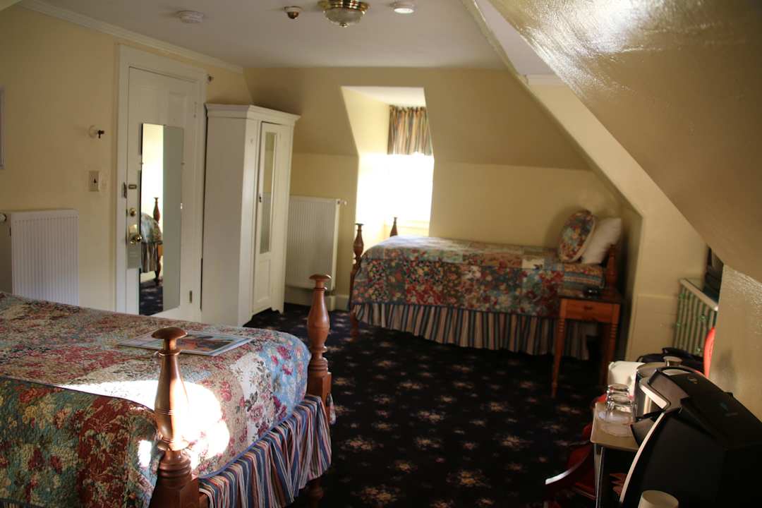 Zimmer mit 2 Schlafzimmern unter dem Dach Hotel Kennebunkport Inn