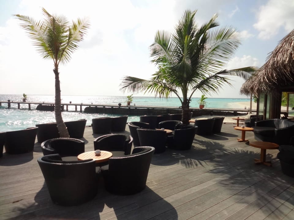 Komandoo Kuredu Island Resort & Spa