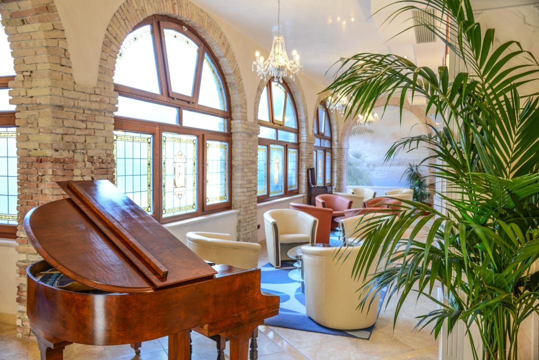 Lobby Hotel Antico Monastero