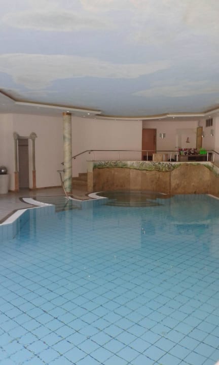 Innenpool Naturparkhotel Adler