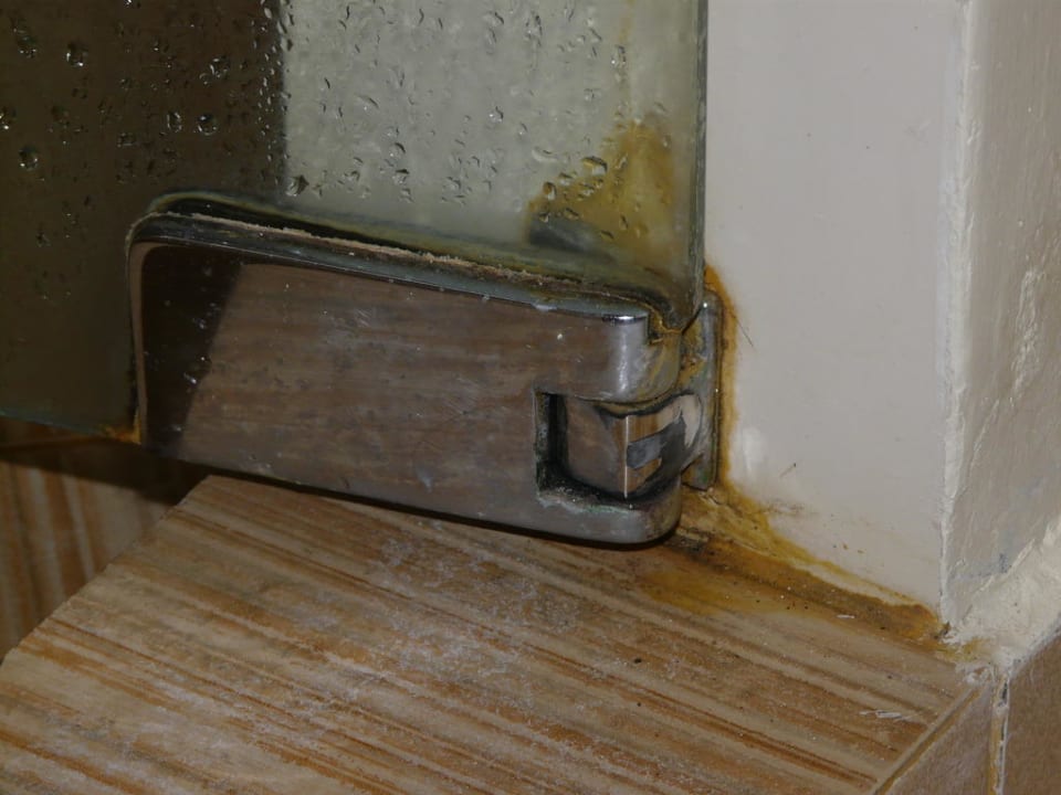 Rostige Duschtür Hotel Sheraton Senggigi Lombok Beach Resort