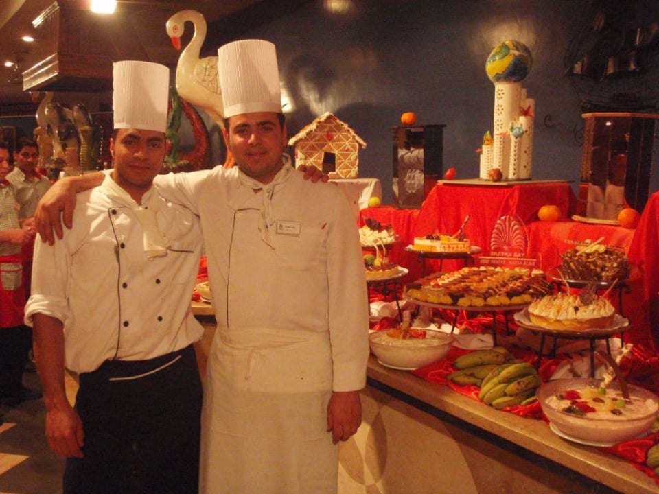 Die Künstler des abendlichen Buffets Brayka Bay Resort