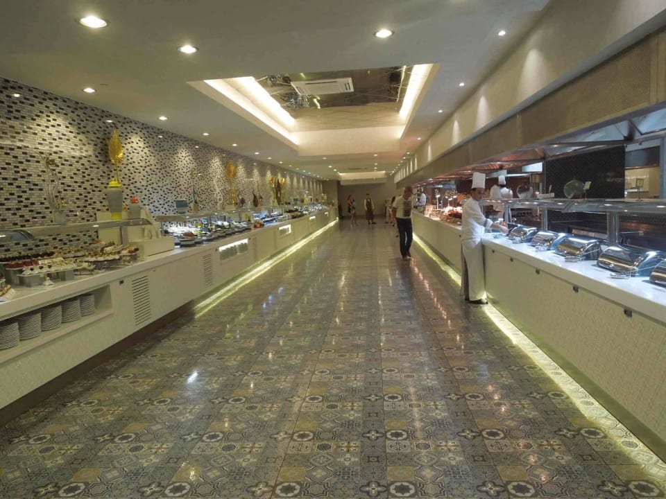 Die zwei Gänge Royal Taj Mahal Hotel