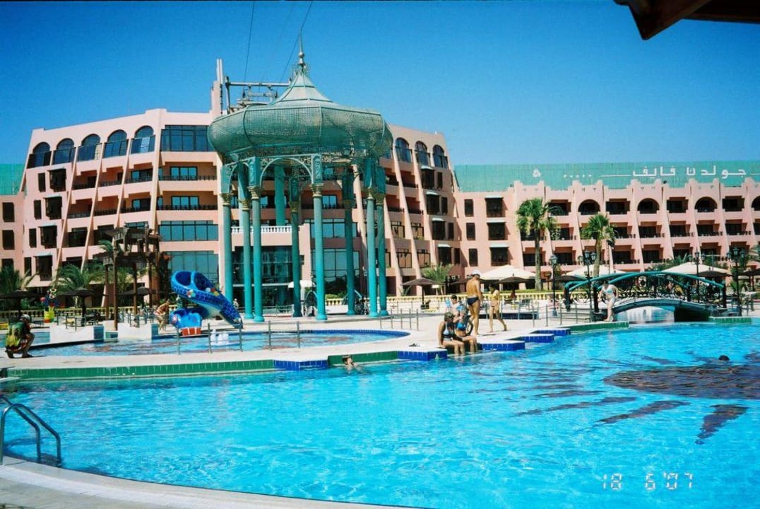 Golden 5 City Blend Club Aqua Resort