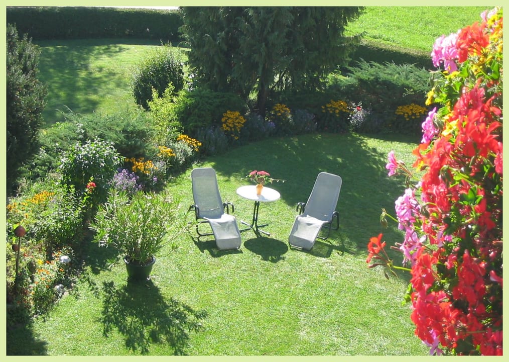 Gartenanlage Appartements Adlerhof am Sonnenplateau