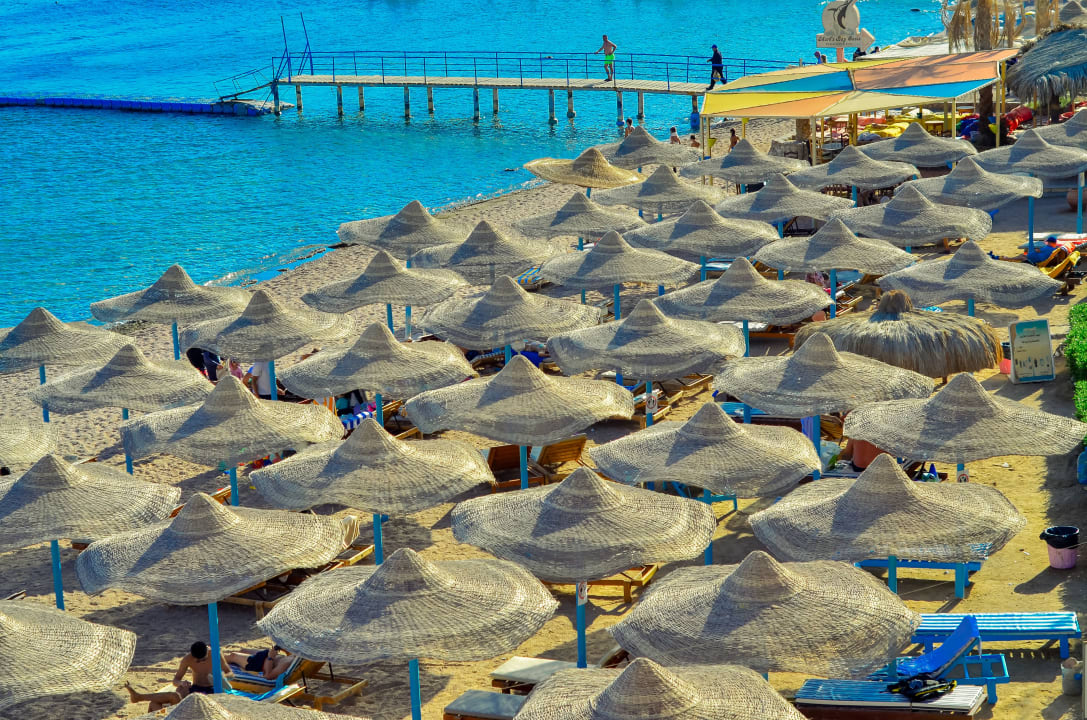 Strand Sharks Bay Resort Aqua Park & Diving Center