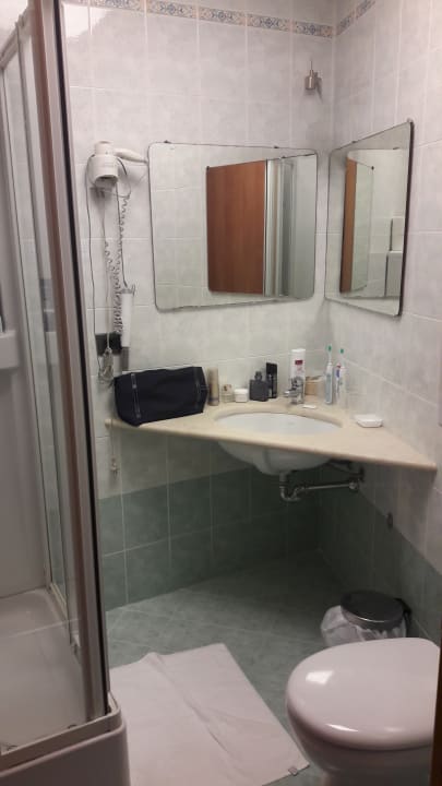 Zimmer Park Hotel Zanzanu