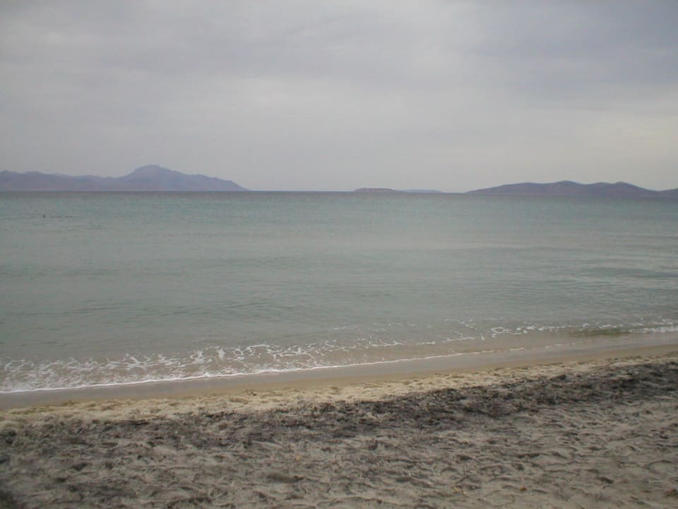 Das Meer ohne die kleinsten Wellengang ... Hotel Horizon Beach Resort