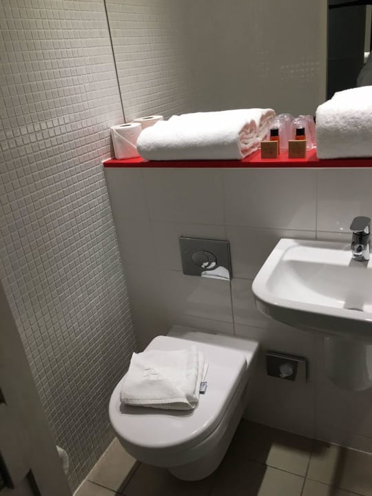 Bad Point A Hotel London Liverpool Street