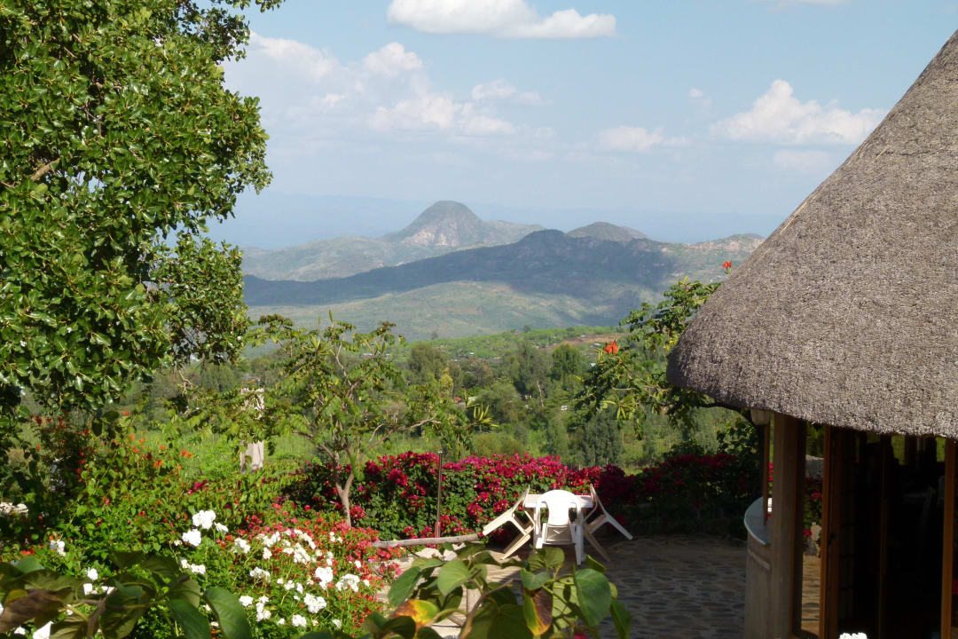 Von der Terrasse ins Tal Kanta Lodge