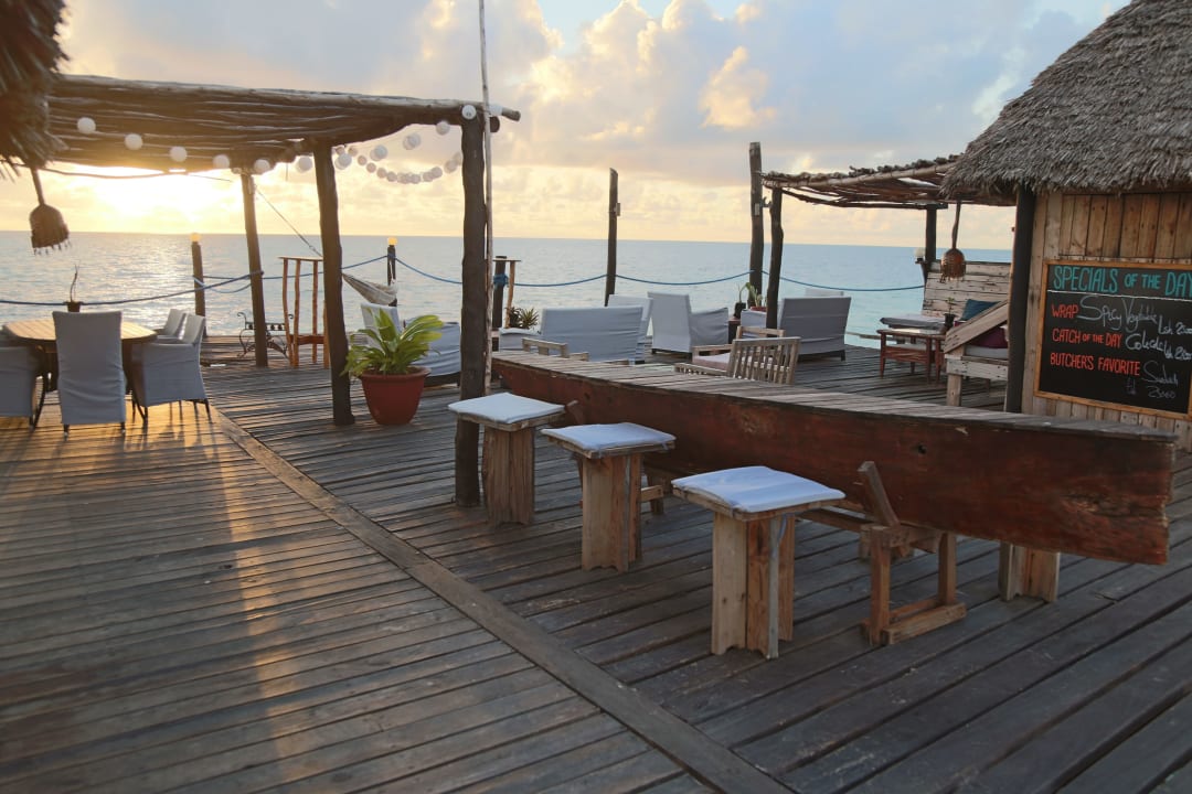 Gastro Spice Island Hotel & Resort