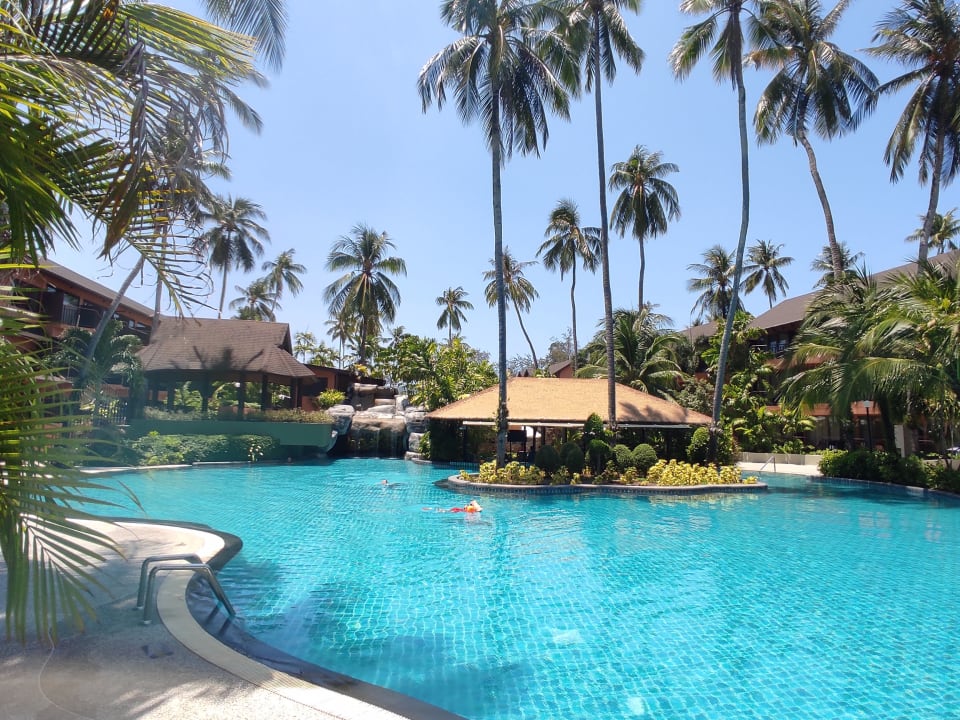 Pool Courtyard by Marriott Phuket, Patong Beach Resort