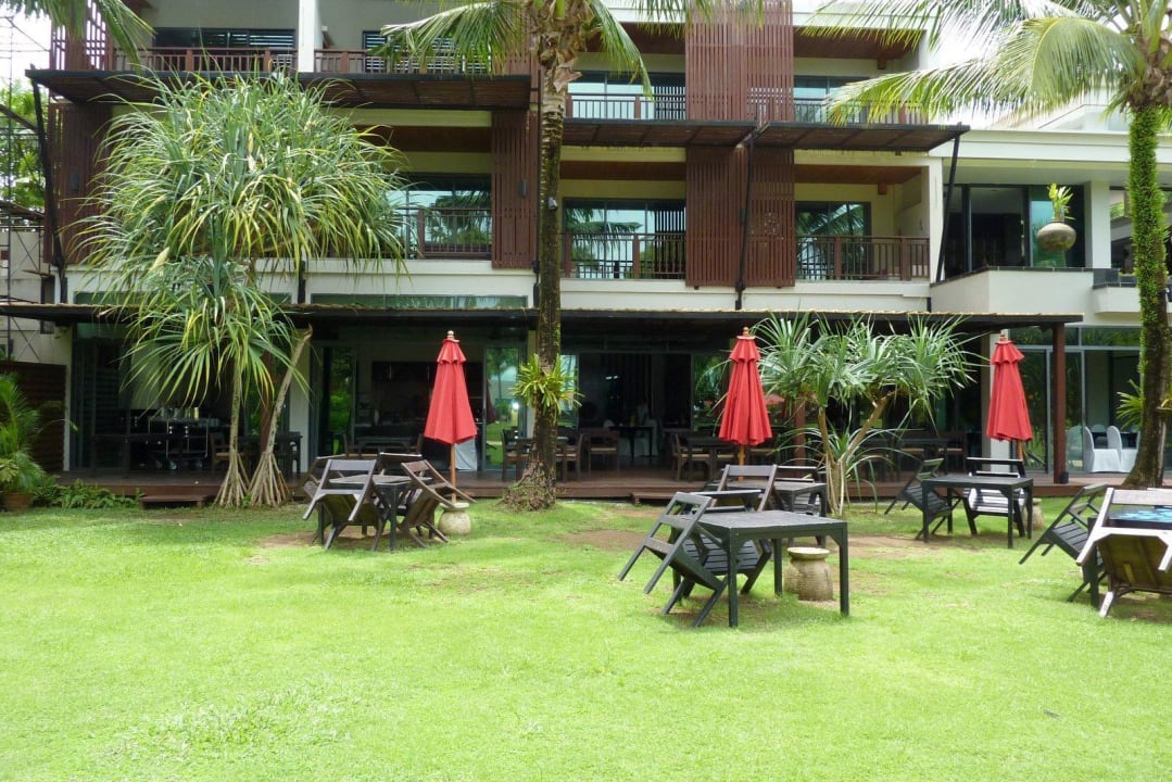 Frühstücksrestaurant Ramada Resort by Wyndham Khao Lak