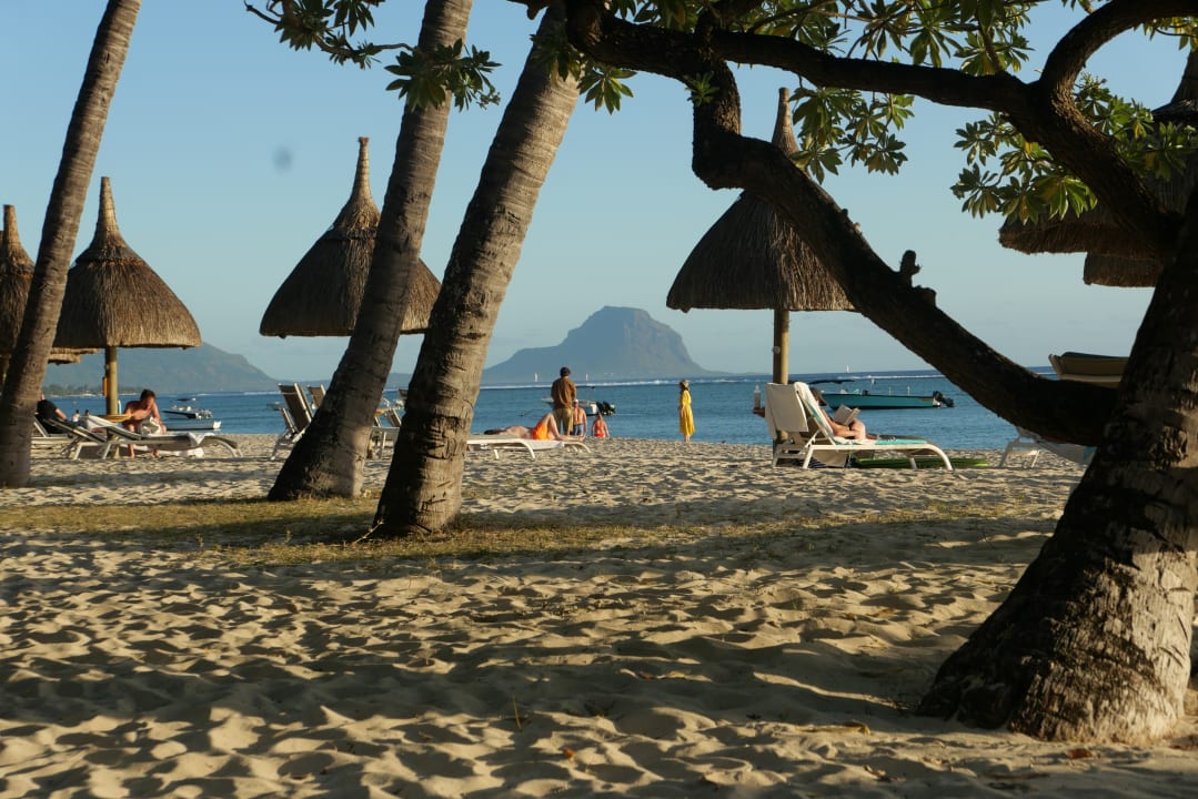 Strand La Pirogue Mauritius