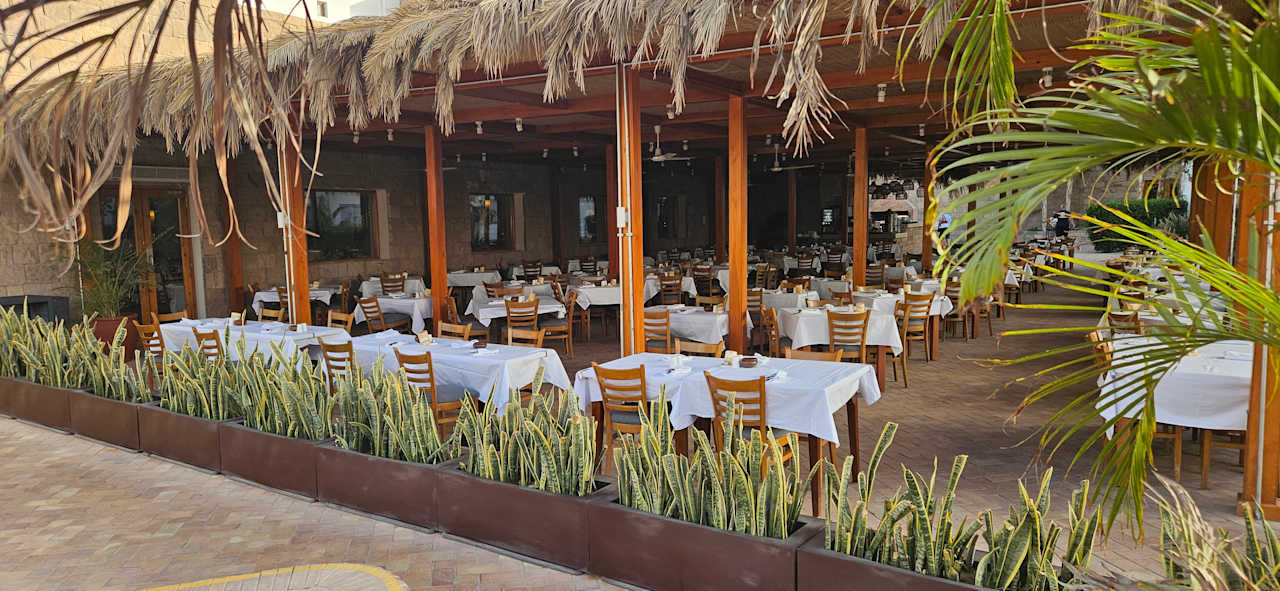 Gastro Fort Arabesque - The West Bay